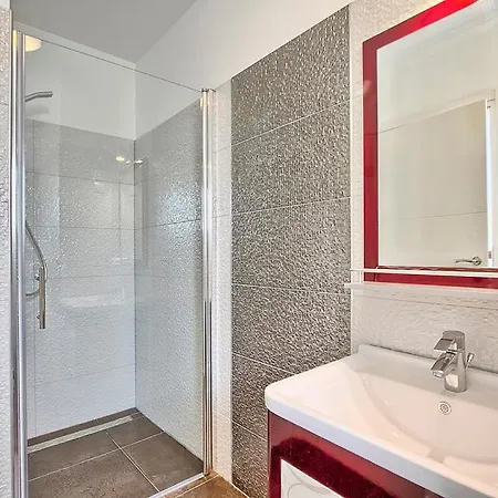 Sleeps 9 Pool Air Con Wifi Villa *